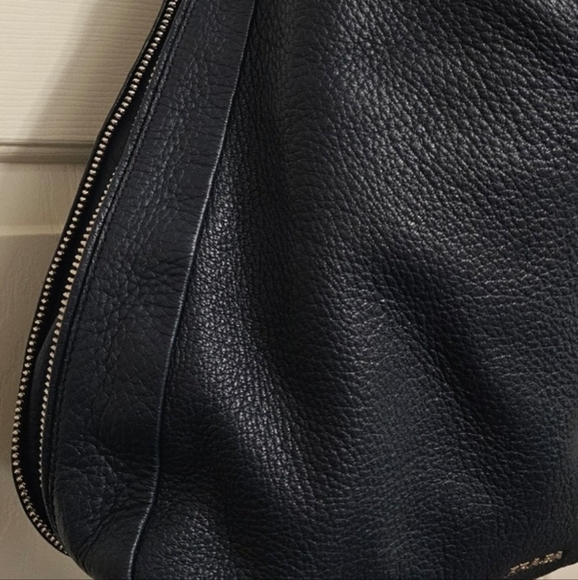 Authenticated Prada Expandable Zip Around Hobo Cervo Leather Navy Blue - Picture 14 of 16